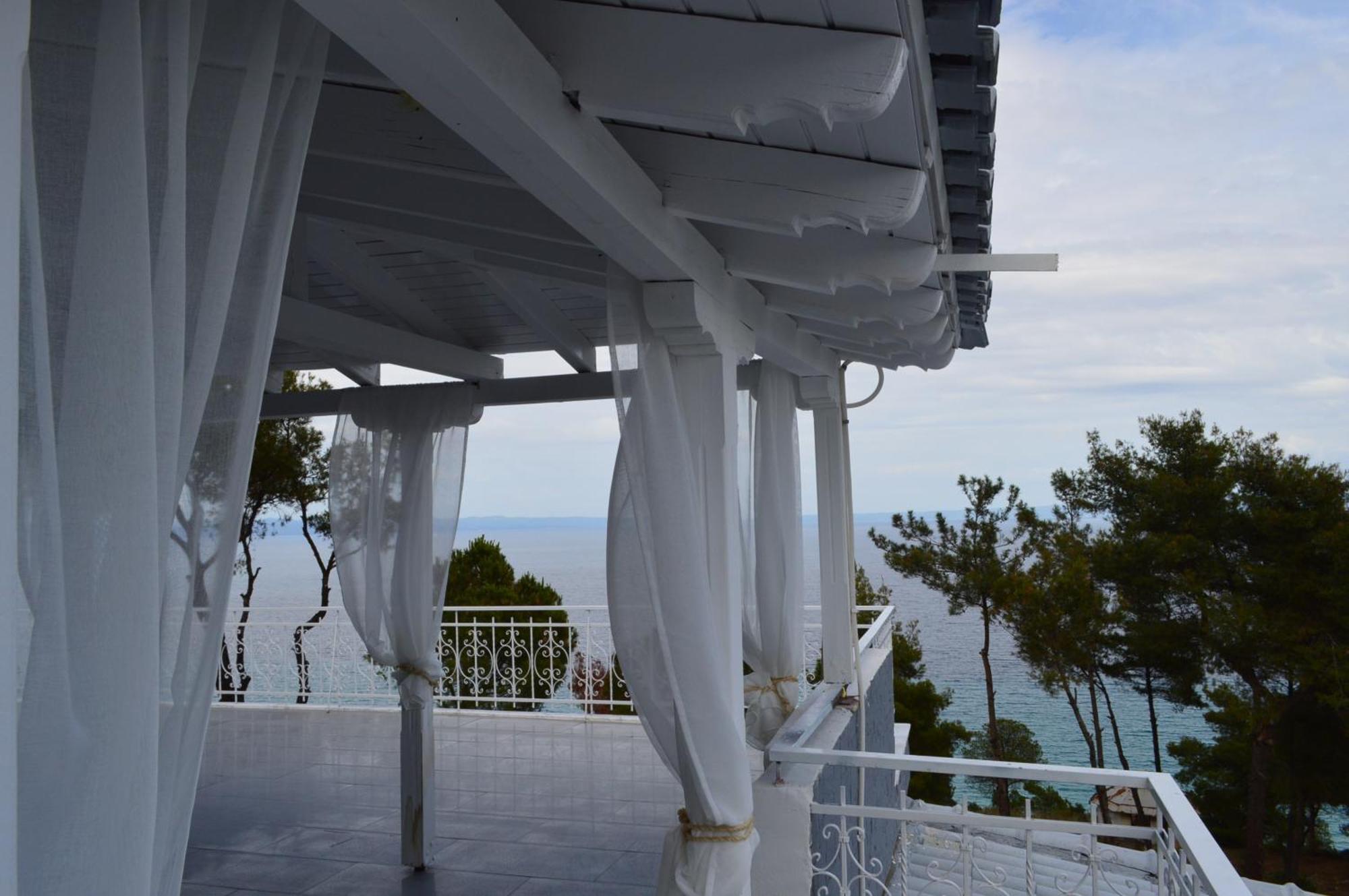 Aelia Sea View Studios Afytos Exterior photo
